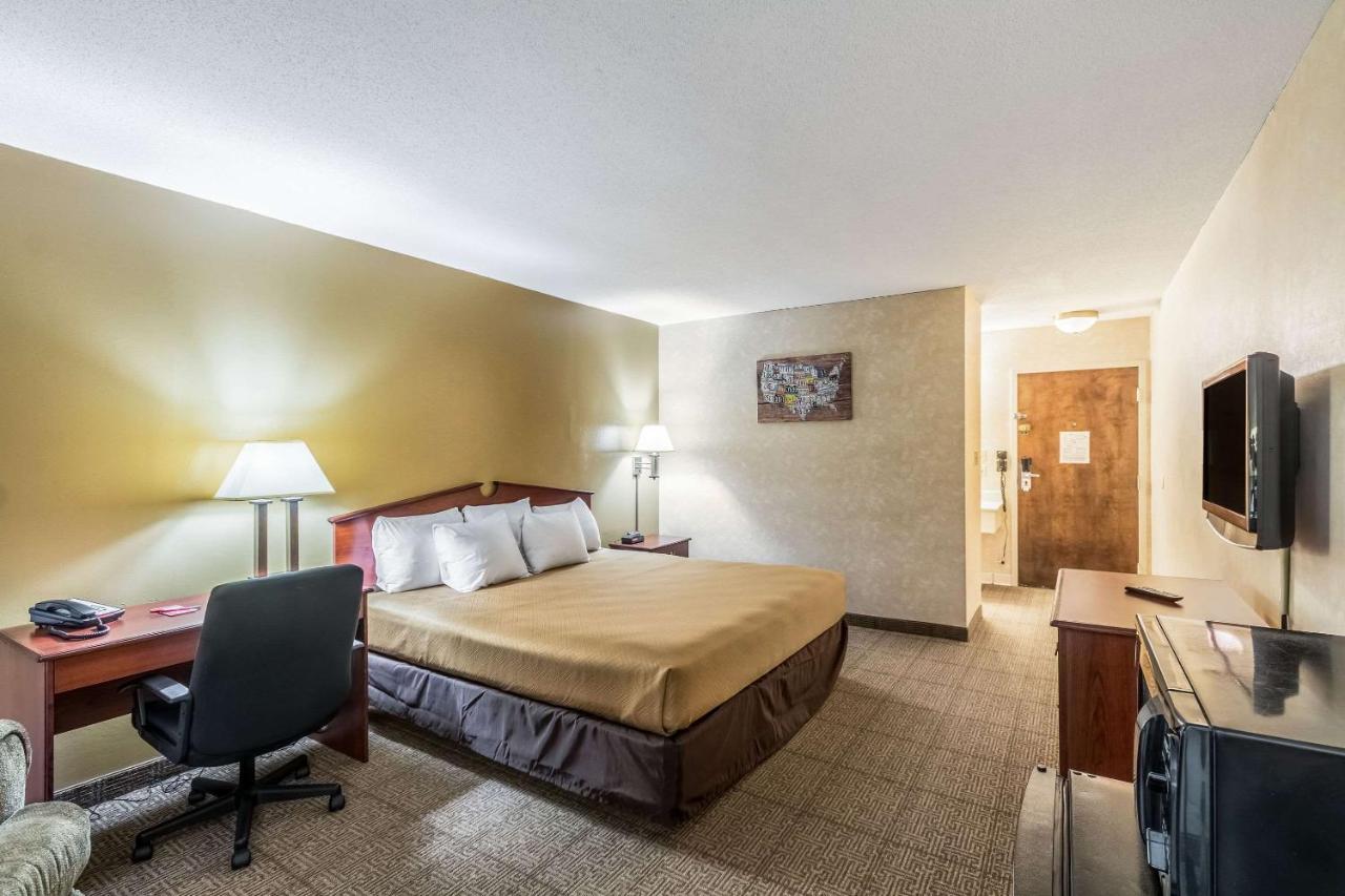 Econo Lodge 贝克利 外观 照片