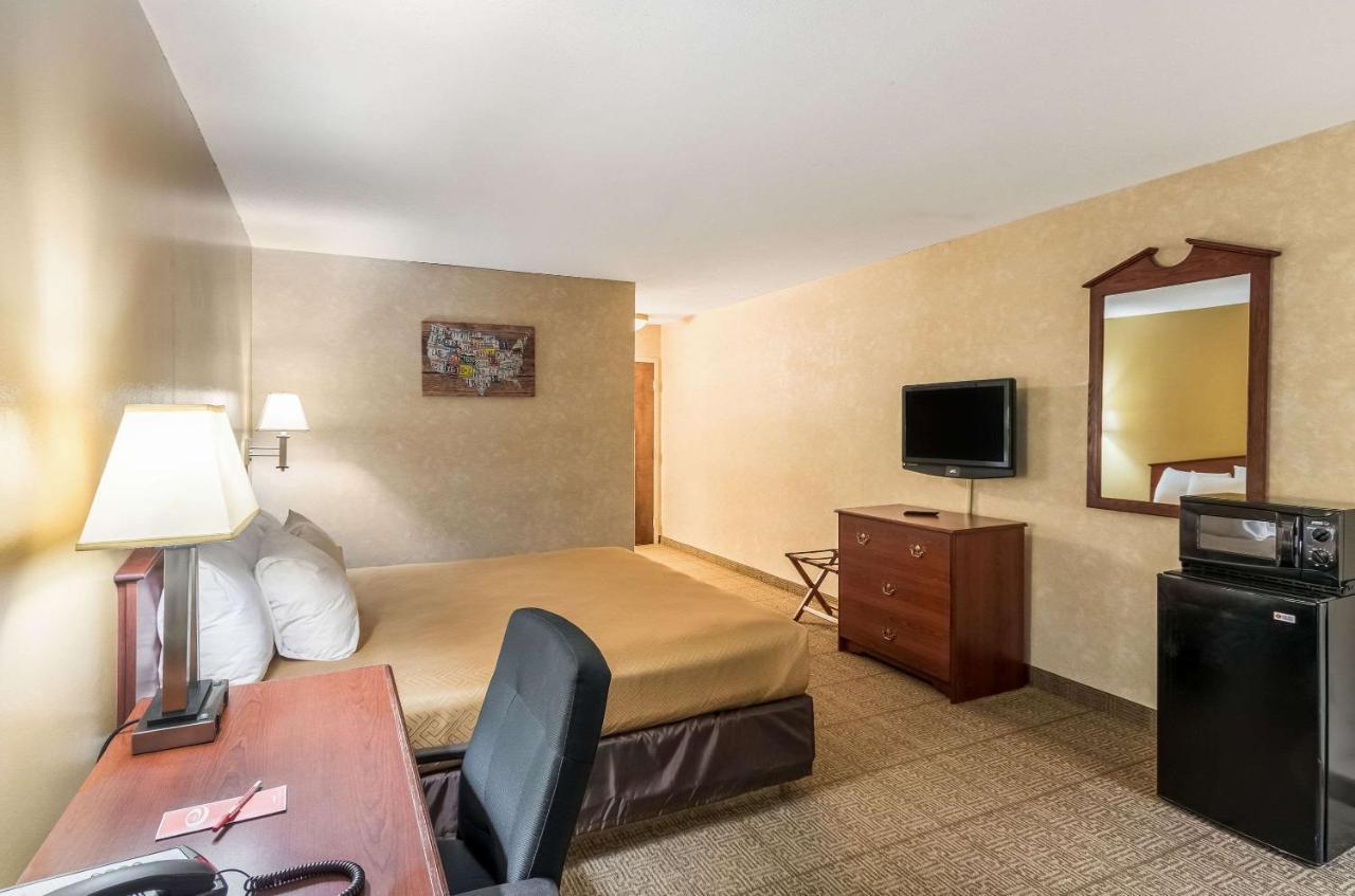 Econo Lodge 贝克利 外观 照片
