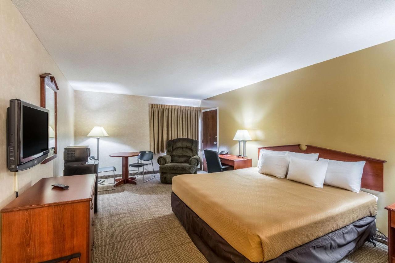 Econo Lodge 贝克利 外观 照片