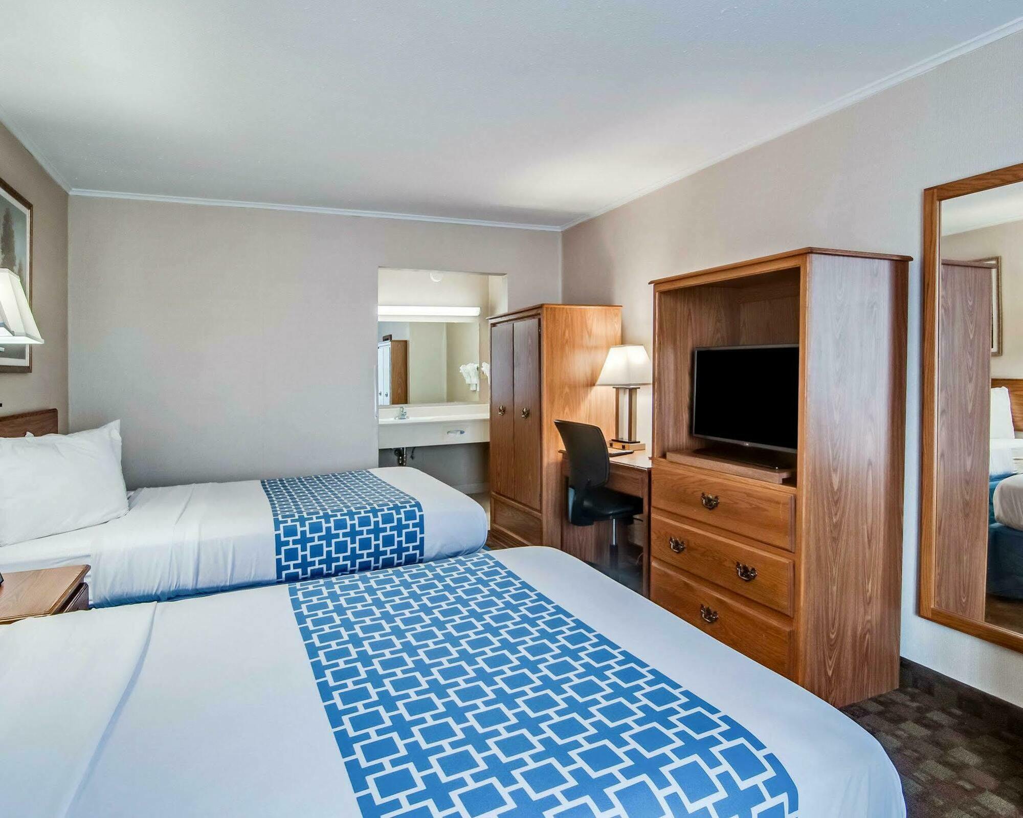 Econo Lodge 贝克利 外观 照片